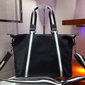 Prada Популярная мужская сумка Артикул： 2096 черный Изготовлена и