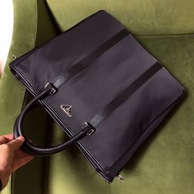 Prada Артикул： 2VG034 Мужская сумка из нейлона Импортная ткань 