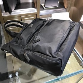 Prada Модель： 2VG040 Мужская сумка из нейлона Импортная ткань па