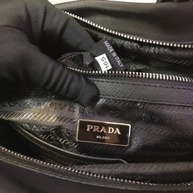 Prada Популярная мужская сумка Артикул： 2096 черный Изготовлены и