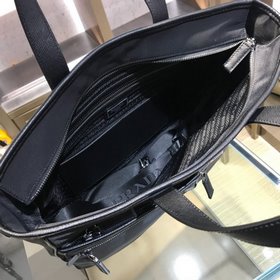 Prada  Артикул： 2VG860 Мужская сумка из нейлона Импортная параш