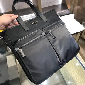 Prada  Артикул： 2VG860 Мужская сумка из нейлона Импортная параш