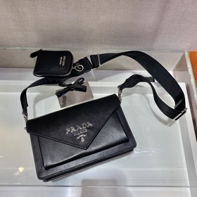 PRADA Новая модель «три в одном» Артикул： 1BP020 Эта миниатюрная