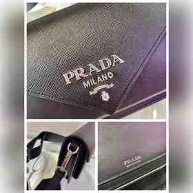 PRADA Новая модель «три в одном» Артикул： 1BP020 Эта миниатюрная