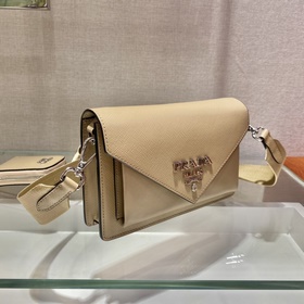 PRADA Новая модель «три в одном» Артикул： 1BP020A Эта миниатюрна