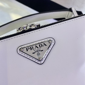 PRADA Новая сумка для фотоаппарата Модель： 2VH069 Глянцевая Эта 