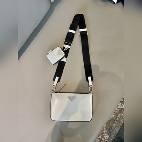 PRADA Новый номер модели： 2VH129 Глянцевый Эта сумка через плечо