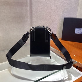 PRADA Новый чехол для мобильного телефона Артикул： 2ZH126 Глянце