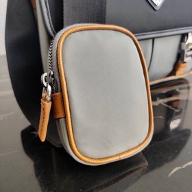 Новая сумка через плечо для мужчин от PRADA Артикул： 2VD769B Черн