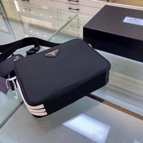 PRADA Совместный дизайн ad и Pd Модель： 2VH142 Два крупных бренд