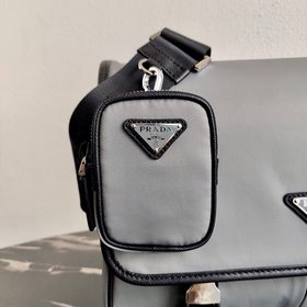 Новая сумка через плечо Prada для мужчин Артикул： 2VD768B Серый 