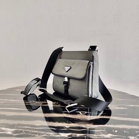 Новая сумка через плечо для мужчин от Prada Артикул： 2VH110 Нейл