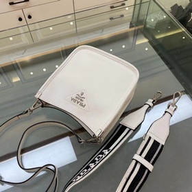 Prada Новая сумка через плечо Модель № 1BH1 (с двумя ремнями) Эт