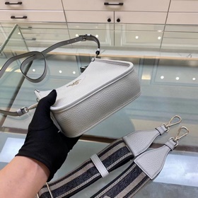 Prada Новая сумка через плечо Модель № 1BH1 (с двумя ремнями) Эт