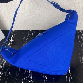 Prada Большая сумка из парусины Модель： 2VY007 Популярная сумка 