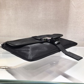 Prada Новая сумка Модель： 2VH011 Новая сумка изготовлена из импо