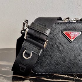 Prada Новая сумка для фотоаппарата Артикул： 2VH070 Новая сумка 