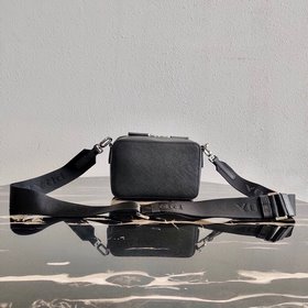 Prada Новая сумка для фотоаппарата Артикул： 2VH070 Новая сумка 