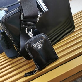 Prada Новая сумка для фотоаппарата Артикул： 2VH069 Глянцевая сум