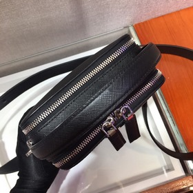 Мужская сумка через плечо Prada, артикул： 2VH066 Изготовлена из и