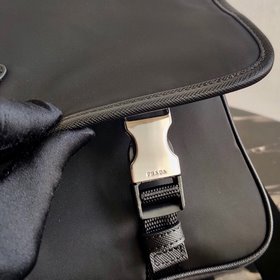 Новая сумка через плечо Prada для мужчин Артикул： 2VD768B Нейлон