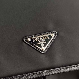 Новая сумка через плечо Prada для мужчин Артикул： 2VD768B Нейлон