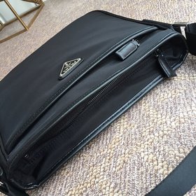 Классическая мужская сумка Prada Модель： 0797 Черный Изготовлена