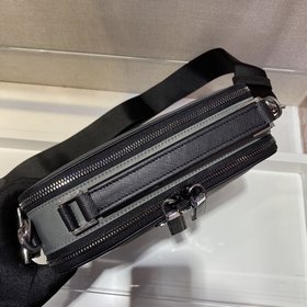 Prada Новая сумка-коробка Новая модель для мужчин в новых цветах