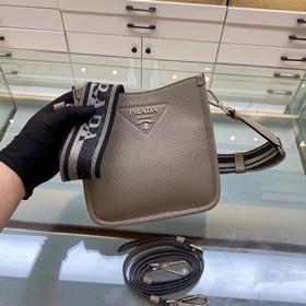 Prada  Новая сумка через плечо, модель 1BH1 (с двумя ремнями) Эт
