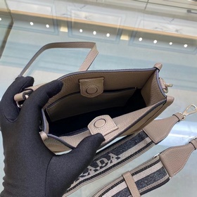 Prada  Новая сумка через плечо, модель 1BH1 (с двумя ремнями) Эт