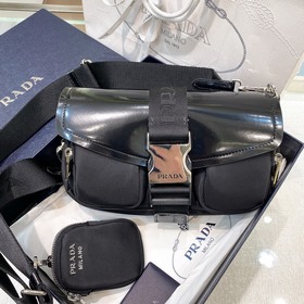 Prada Новая модель ранней весны из гладкой телячьей кожи с нейло