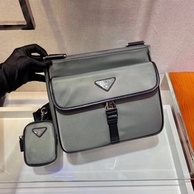 Prada  Новая модель «три в одном» Новая сумка-3-в-1 для мужчин М