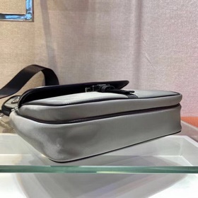 Prada  Новая модель «три в одном» Новая сумка-3-в-1 для мужчин М