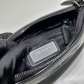 Новая мужская сумка Prada, модель： 2VH124 Эта сумка через плечо 