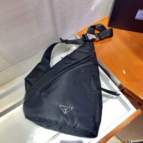 Prada Новая сумка через плечо Модель： 2VZ092 Новая модель сумки