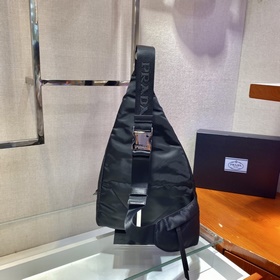 Prada Новая сумка через плечо Модель： 2VZ092 Новая модель сумки