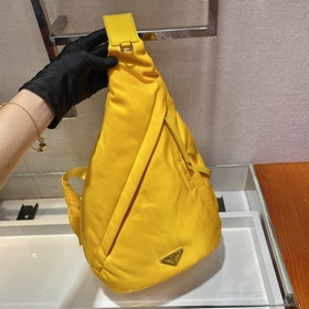 Prada Новая сумка через плечо Модель： 2VZ092 Новая модель сумки