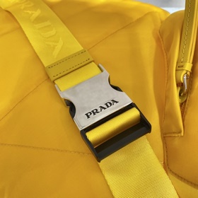 Prada Новая сумка через плечо Модель： 2VZ092 Новая модель сумки