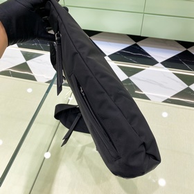 PRADA Новый рюкзак Модель： 2VZ092 Стильный и лаконичный дизайн Тр