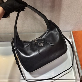 Prada  Модель： 1BC132 Кожаная сумка через плечо/подмышечная сумк