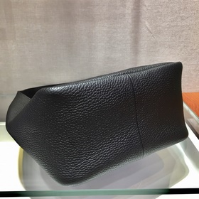 Prada Новая сумка-бакет Модель： 1BC127 Новейшая сумка-корзина Су