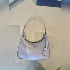 Prada Новый цвет： фиолетовый Артикул： 1NE204 Сумка в форме полу