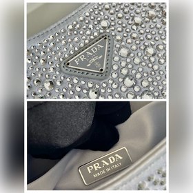 Prada Сумка под мышку с звездочками Модель： 1BC169 Новый цвет Эт