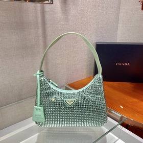 Prada  Сверкающая сумка Hobo Новый номер модели： 1NE515 Сверкающ