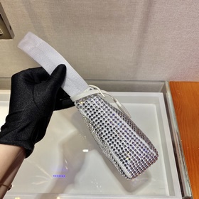 Prada  Сверкающая сумка Hobo Новый номер модели： 1NE515 Сверкающ