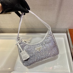 Prada  Сверкающая сумка Hobo Новый номер модели： 1NE515 Сверкающ