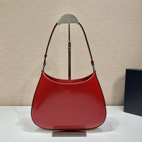 PRADA Новая сумка под мышку 2022 года в новых цветах Подержанная