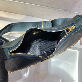 PRADA Новый номер модели： 1BH204, нейлоновая сумка Hobo для ноше
