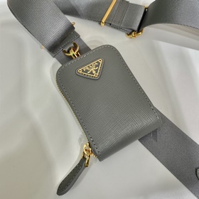 PRADA Золотая фурнитура, три в одном Новый номер модели： 1BH204 