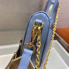 PRADA Новая модель с золотыми металлическими деталями, номер мод